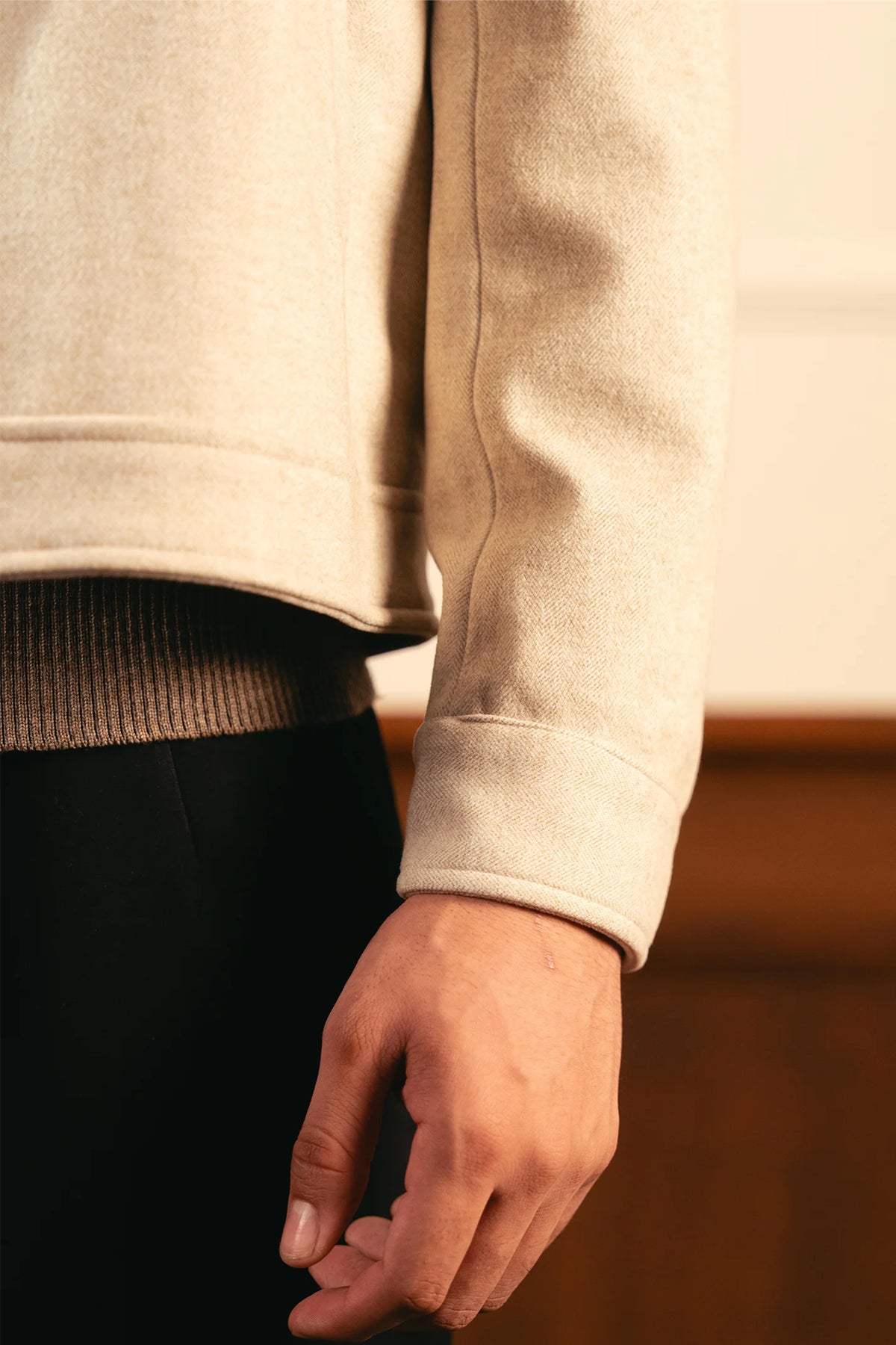 Tailored Herringbone Jacket – White