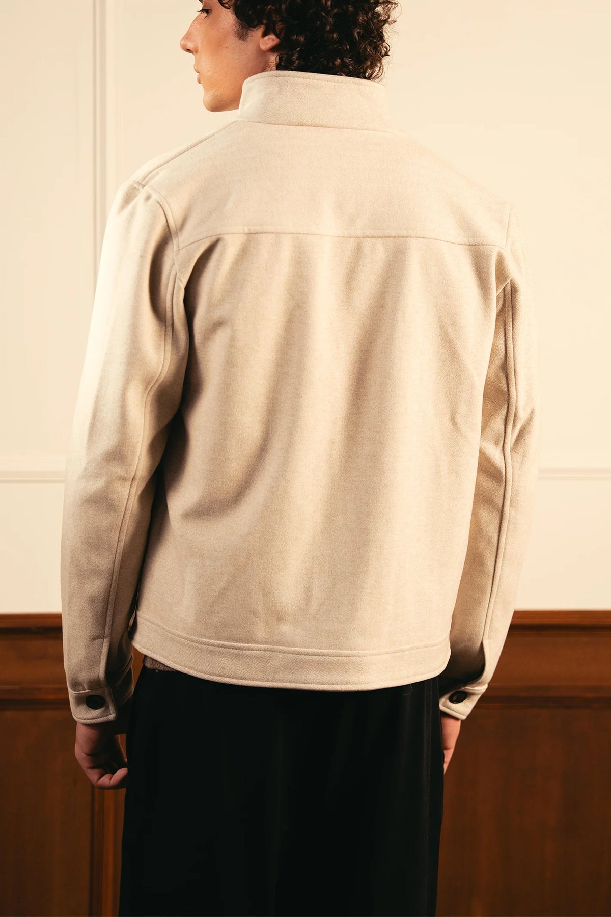Tailored Herringbone Jacket – White